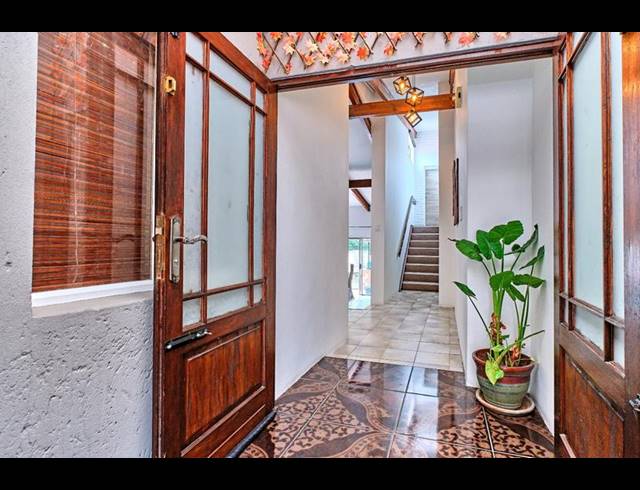 5 BEDROOM PROPERTY TO RENT IN RIVONIA